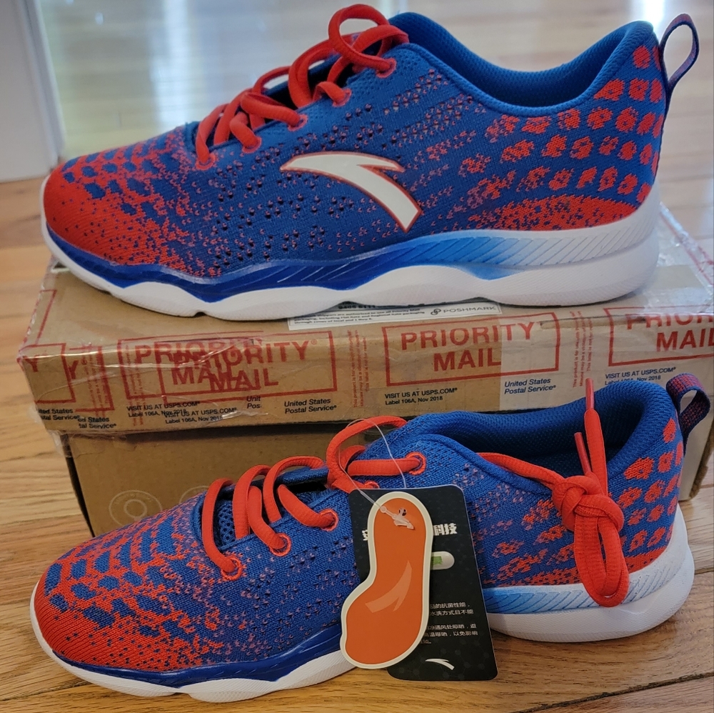 NWT running shoes Anta Men's Size 7 trainers